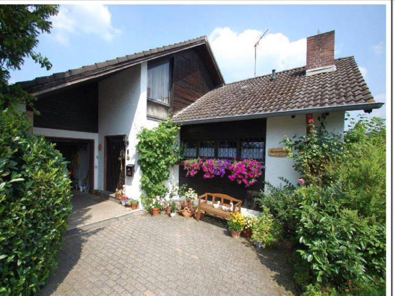 Ganze Ferienwohnung, Ferienwohnung am Waldesrand - Appartement/Fewo, Dusche und Bad, Wc, 1 Schlafraum in Reuschenbach, Hausen (Wied)