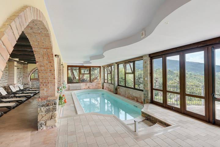 Ferienhaus für 13 Personen, mit Sauna und Kinderpool sowie Whirlpool und Garten, mit Haustier in Cilento - 3