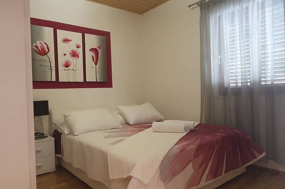 Ferienhaus Jass In Der Nähe Von Makarska Riviera in Makarska Riviera