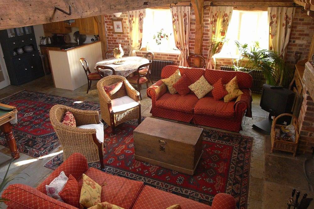 Wunderschöne, historische, umgebaute Scheune in fabelhafter ländlicher Lage in Surrey