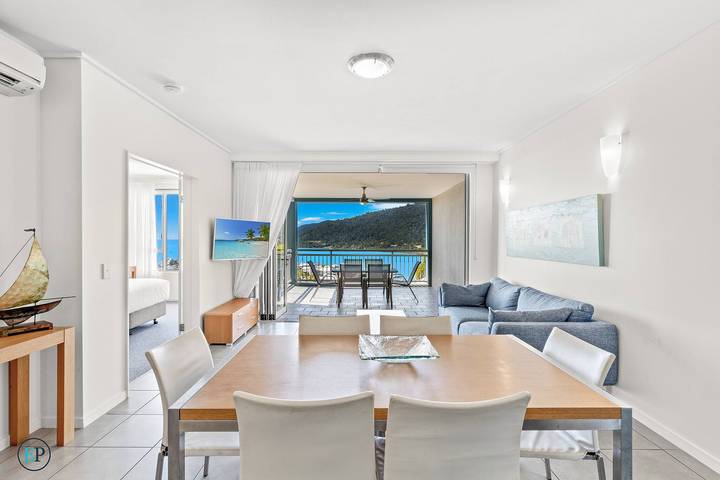 Holiday rental for 4 people, with balcony/terrace and hot tub in Airlie Beach