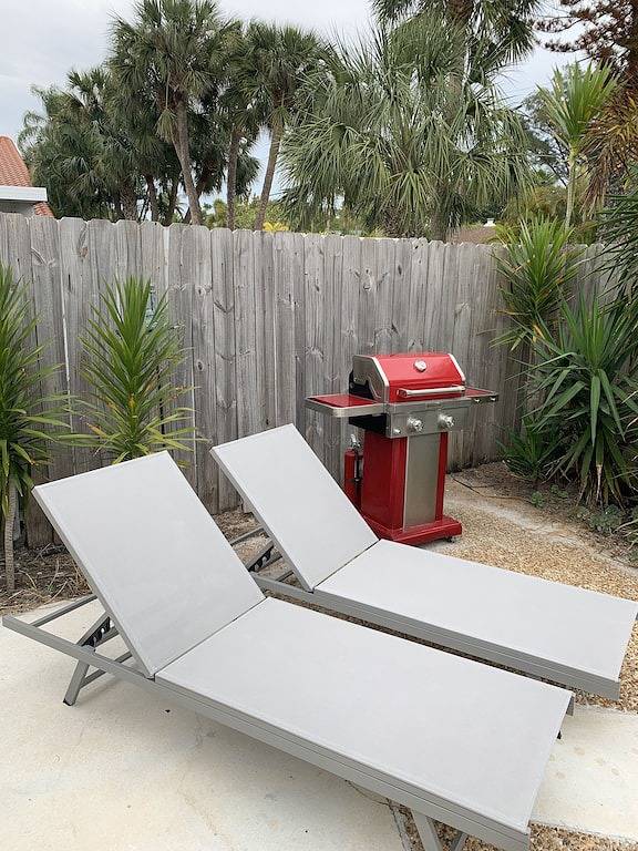 Private Villa steps to Lido Beach in Lido Key, Sarasota
