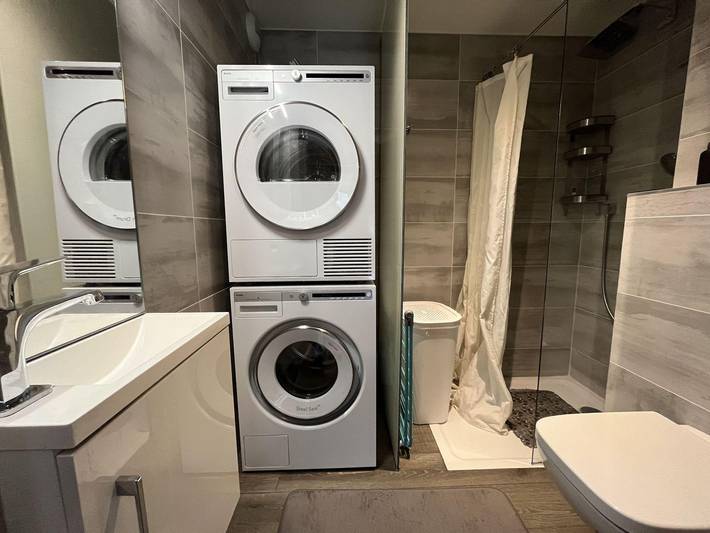 Appartement de vacances pour 7 personnes, avec jacuzzi ainsi que jardin et terrasse