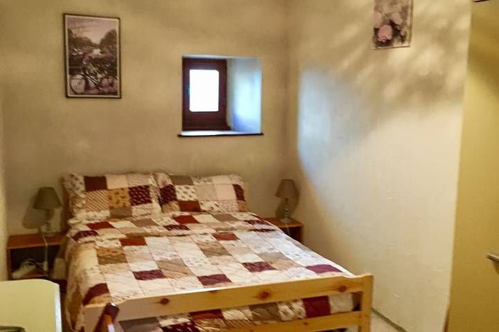 Location de vacances pour 5 personnes, avec jardin et terrasse à Asperjoc - 3