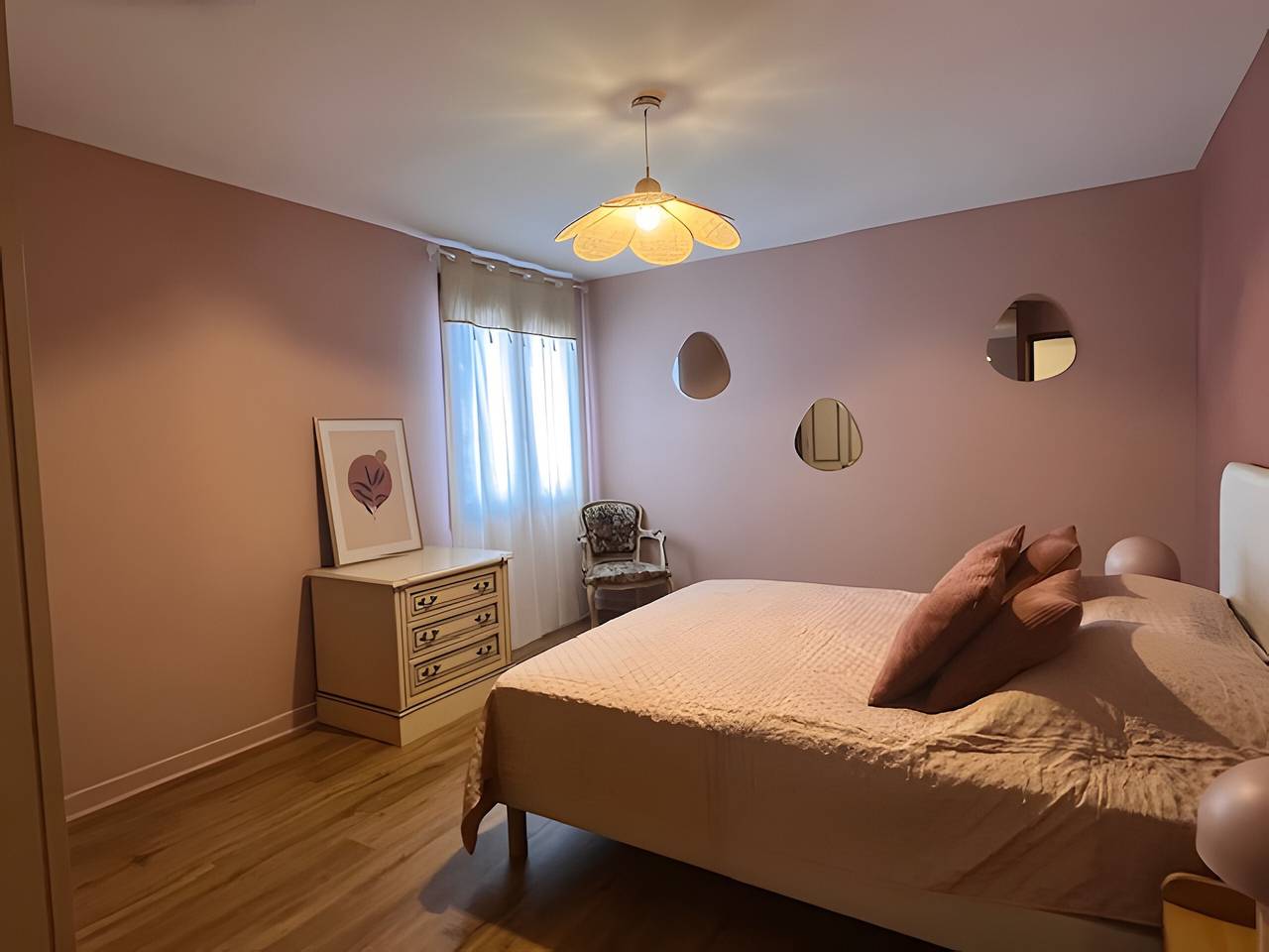 Casa de vacaciones 'Villa Nina' con terraza privada, jardín privado y Wi-Fi in Besse-et-Saint-Anastaise, Parque Natural Regional Volcans d'Auvergne