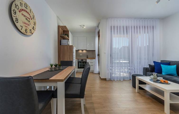 Ferienwohnung für 2 Personen, mit Balkon/Terrasse in Funtana - 3