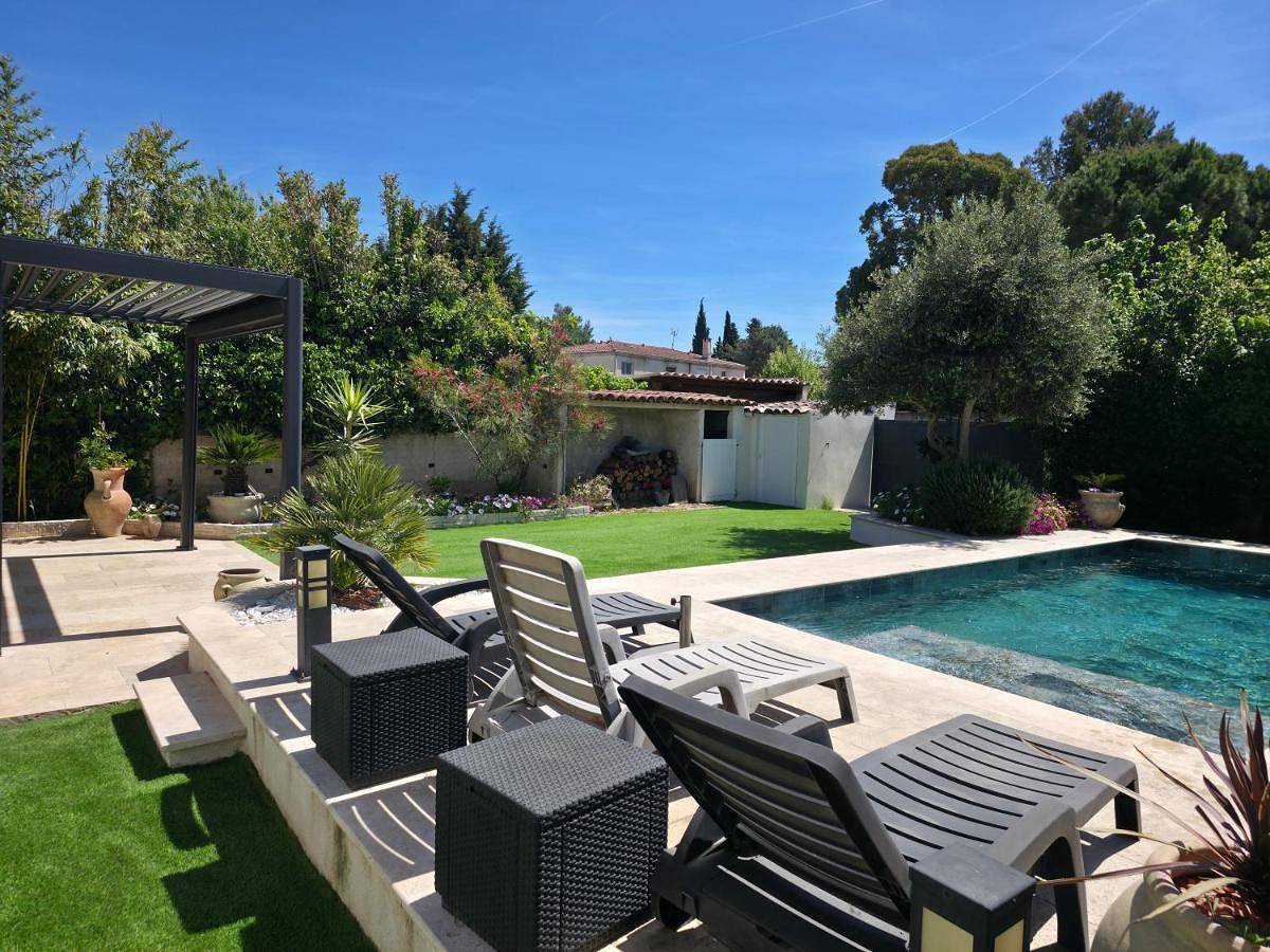 Superbe Villa "Lisena" au calme en centre-ville - plages à 15 min - cadre idéal in Marignane, Côte méditerranéenne (France)