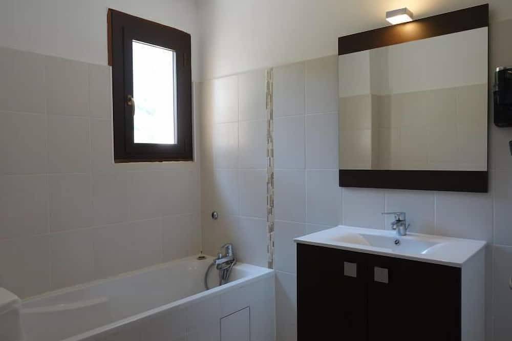 Apartamento entero, Residence Cabanaccia Studio 38m² by Interhome in Serriera, Parc naturel régional de Corse