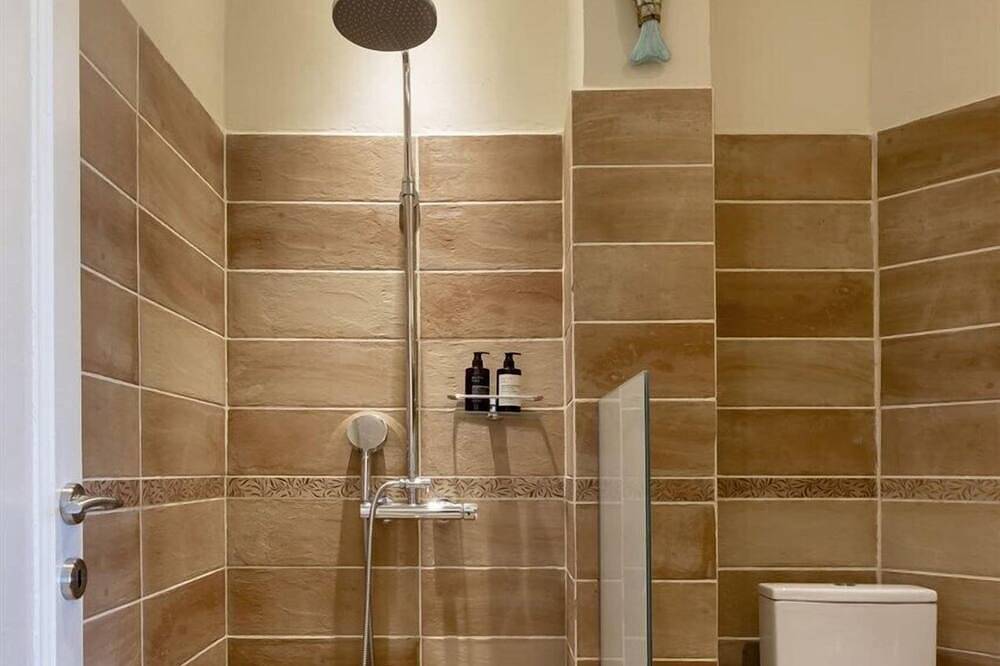 Mirkella - Six Bedroom Villa, Sleeps 12 in Hydra