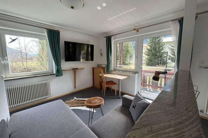 Ferienwohnung für 2 Personen, mit Balkon und Garten
