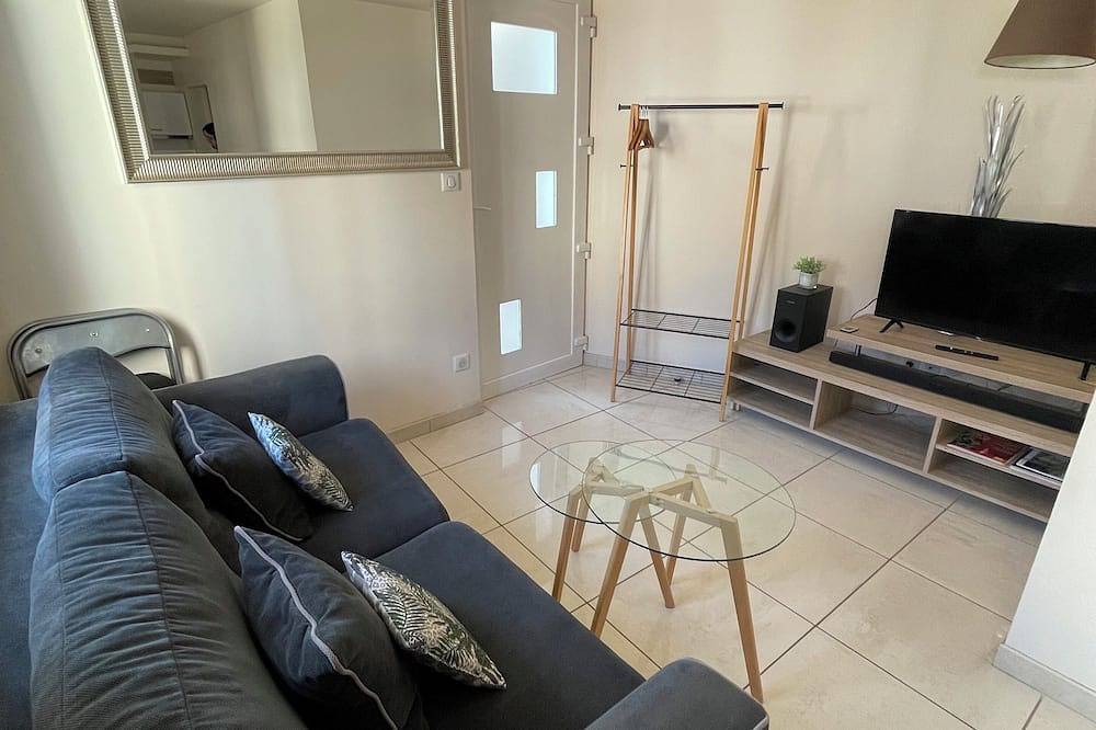 Ganze Wohnung, Two-room apartment in city center, Free Wifi in Montluçon, Montluçon und Umgebung
