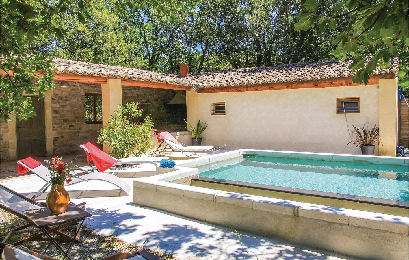 Appartement avec vue sur la montagne, avec piscine et parking in Roche-Saint-Secret-Béconne, Région de nyons
