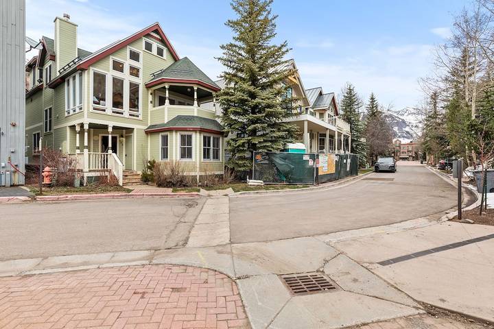 Vacation rental for 10 people, with balcony and hot tub in Telluride