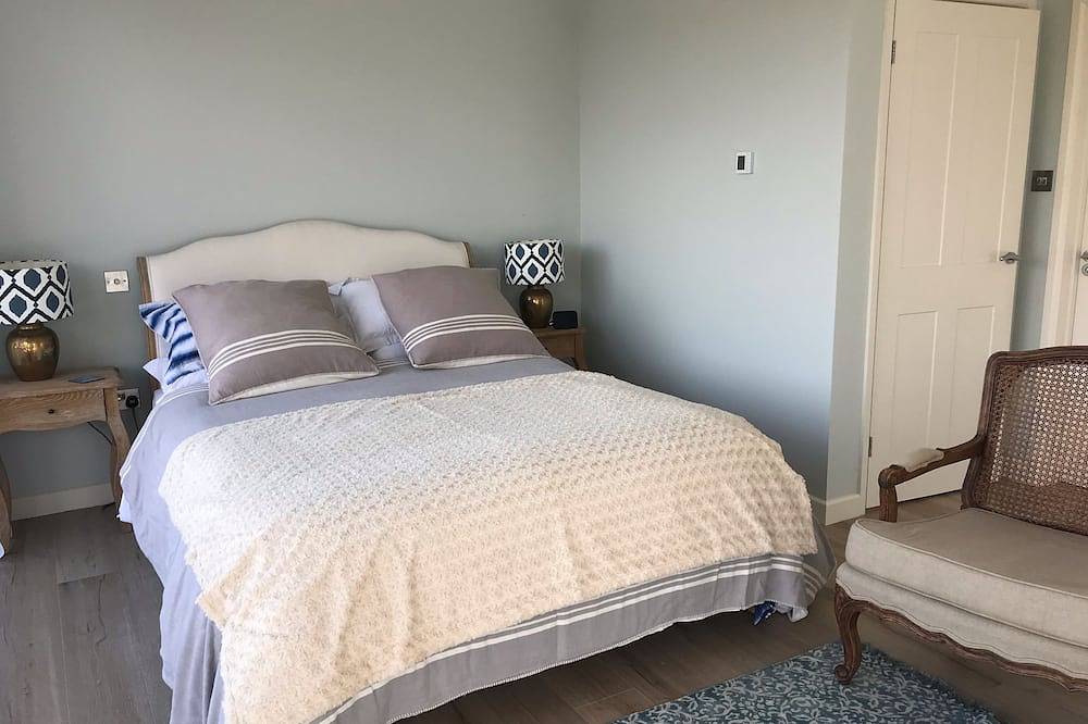 Stylish House minutes walk from Sandy Beaches in East Portlemouth, South Devon