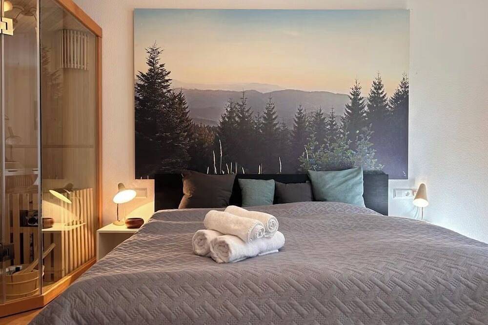 Ganze Wohnung, Gemütlich! Schwarzwald-Suite mit privater Sauna & Barfußterrasse am Feldrand 🩵 in Altensteig, Nordschwarzwald