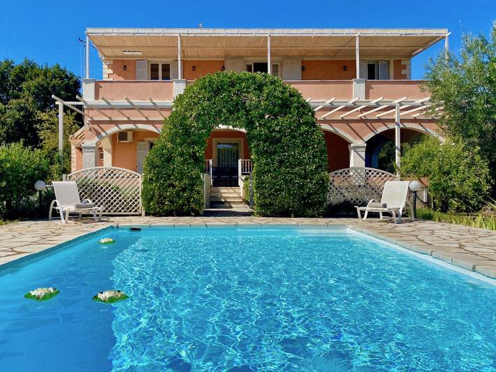 Villa voor 11 personen in Kassiopi