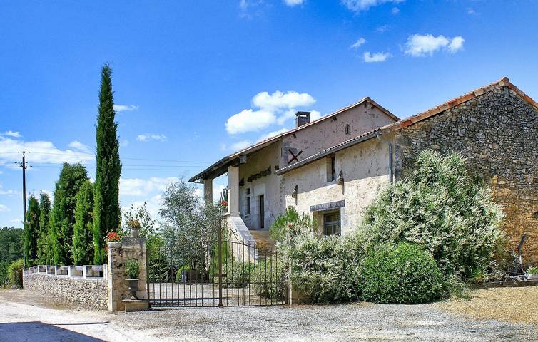 Location de vacances pour 8 personnes, avec Terrasse à La Chapelle-Faucher