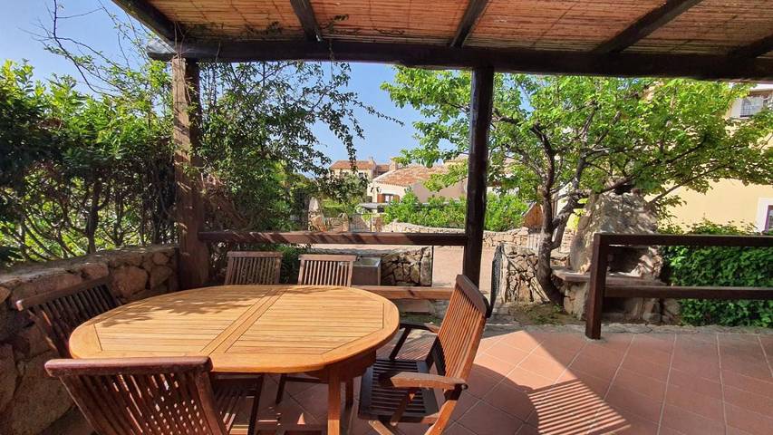Ferienhaus für 6 Personen, mit Terrasse und Garten in Porto Pollo