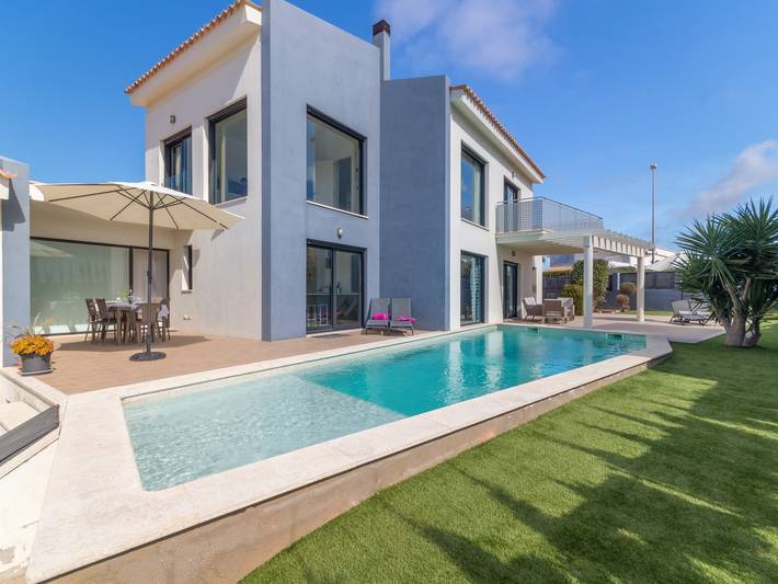 Maison de vacances pour 6 personnes, avec Balcon et Terrasse ainsi que Jardin et Piscine à Sa Torre