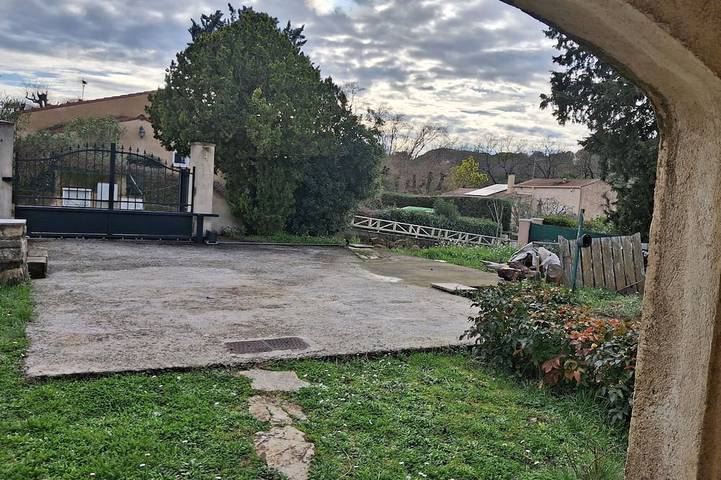 Gîte pour 5 personnes, avec terrasse ainsi que jardin et piscine à Mouans-Sartoux - 2