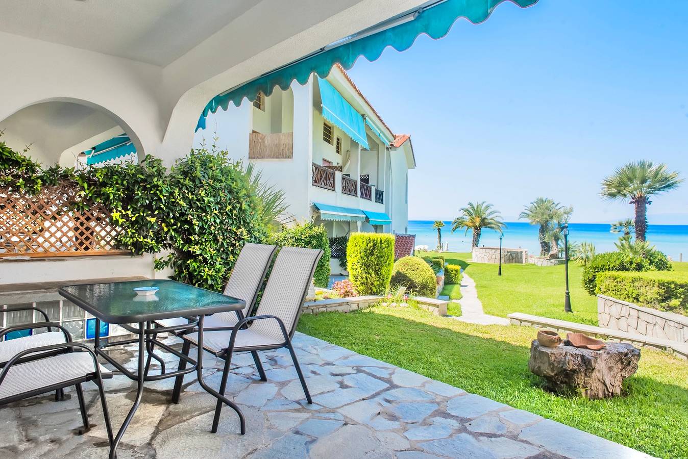 Apartment for 4 People in Skala Fourkas, Cassandra