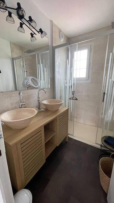 Location de vacances pour 10 personnes, avec jardin et vue à Vierville-sur-Mer - 2