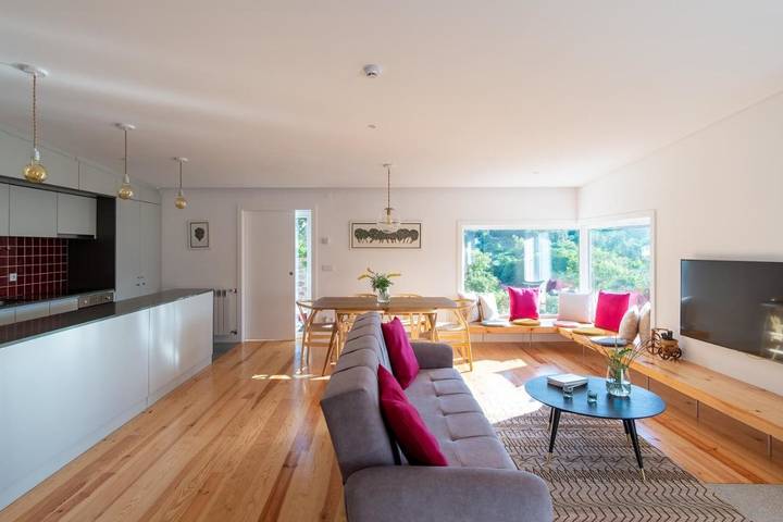 Location de vacances pour 5 personnes, avec piscine ainsi que vue et jardin dans Fornos de Algodres - 4