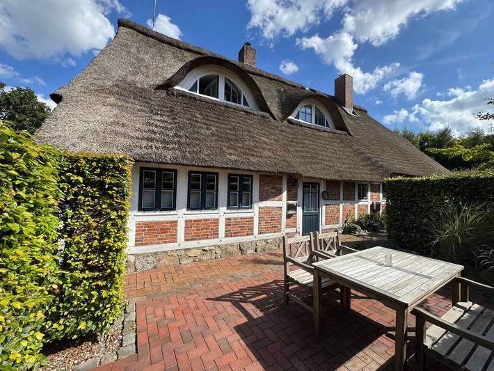 Ferienwohnung für 4 Personen, mit Terrasse und Garten in Stade