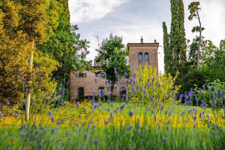 Location de vacances pour 9 personnes, avec jardin et vue, animaux acceptés à Sassuolo - 2