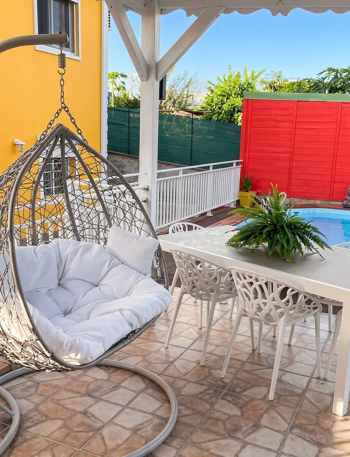 Appartement entier, Appartement charmant à Les Abymes avec piscine privée, 60m² in Les Abymes, Guadeloupe