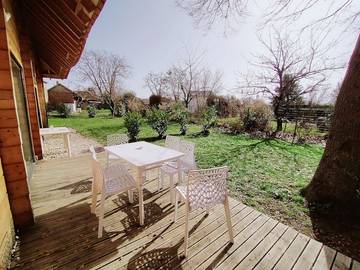 Gîte pour 6 personnes, avec jardin et terrasse à Géraudot