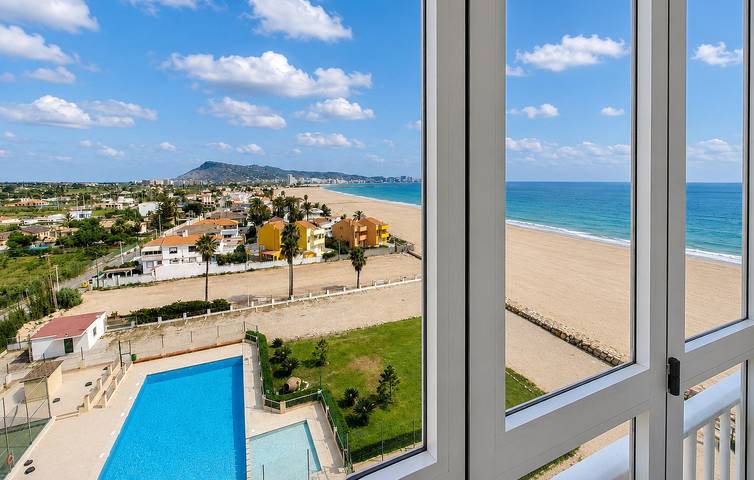 Ganze Ferienwohnung, Gemütliche Ferienwohnung mit Meerblick, Pool, Terrasse und Parkplatz in Strandnähe in Cullera, Costa de Valencia