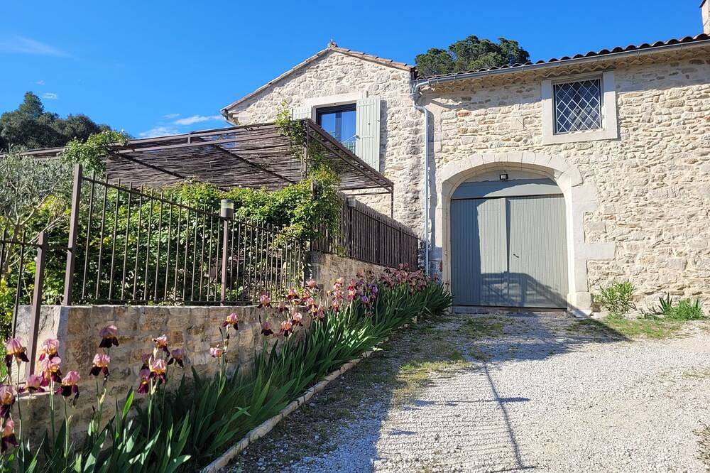 Ganze Wohnung, Self-contained studio located in Mas Saint-Raphaël in Solérieux, Nyons und Umgebung