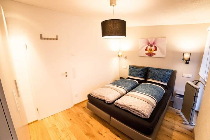 Ganze Wohnung, Ruhiges stilvolles Penthouse mit Flügel und Terrasse in bester Lage (mit W-Lan) in Trier (Stadt), Trier