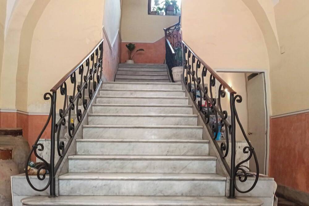Casa Rossi Bed & Breakfast within walking distance of the historic center and 5 minutes from the sea in Acireale, Provincia de Catania