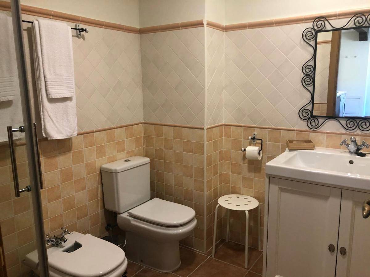 Apartamento entero, Apartamento de vacaciones para 6 personas con jardín in Real Sitio de San Ildefonso, Provincia de Segovia