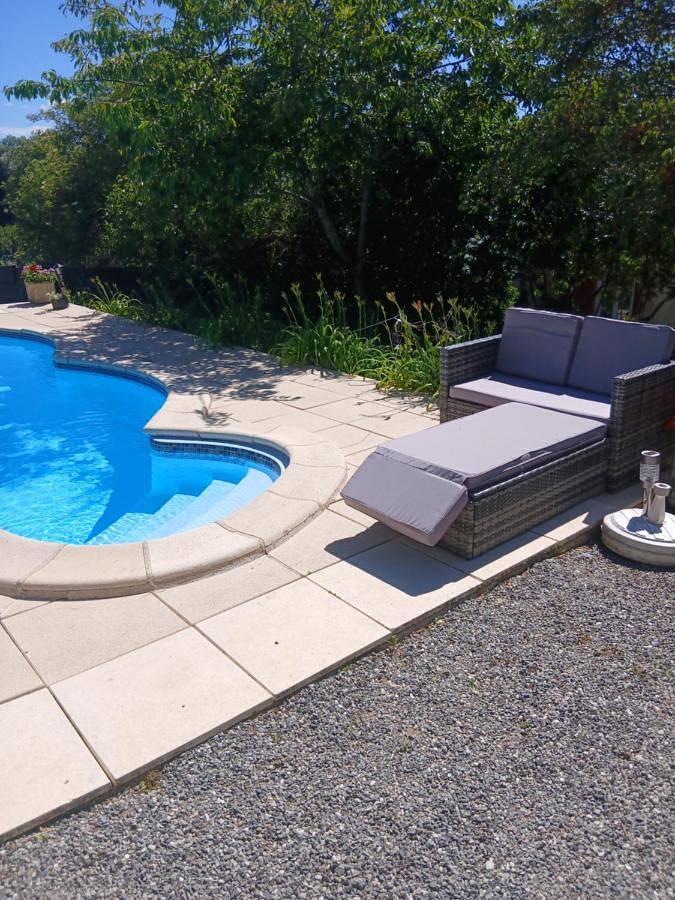 Location de vacances pour 2 personnes, avec piscine et jardin à Magnac-Laval - 3