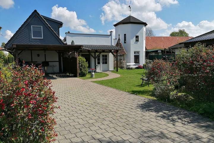 Ferienhaus für 9 Personen, mit Garten und Sauna in Rövershagen