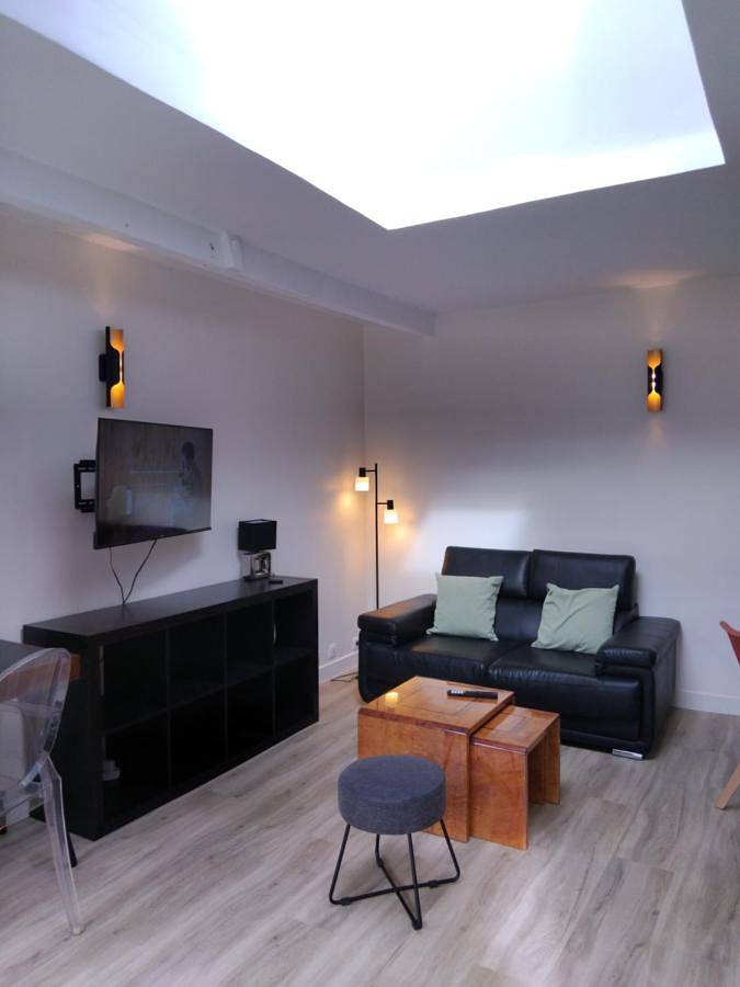 Gîte pour 2 personnes, avec terrasse à Gond-Pontouvre - 3