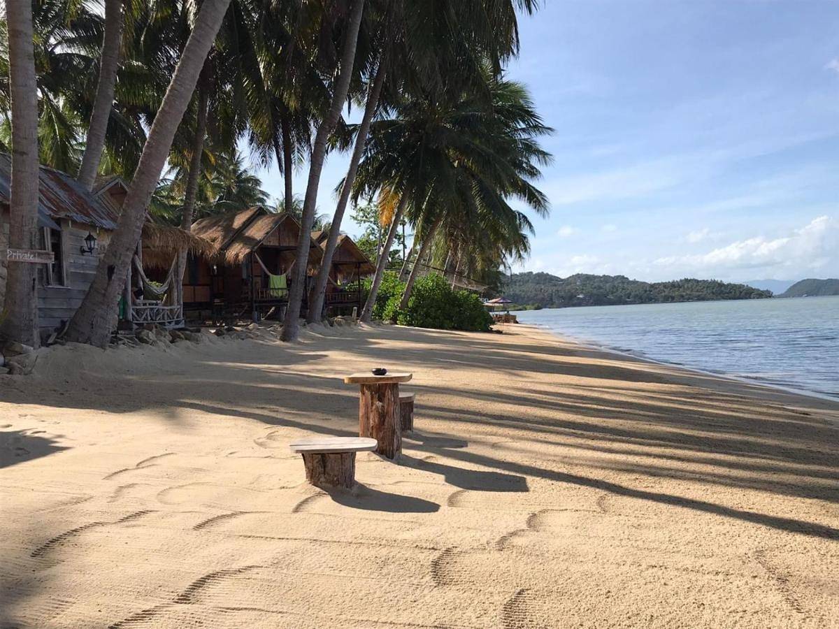 Castaway Beach Bungalows in Koh Phangan
