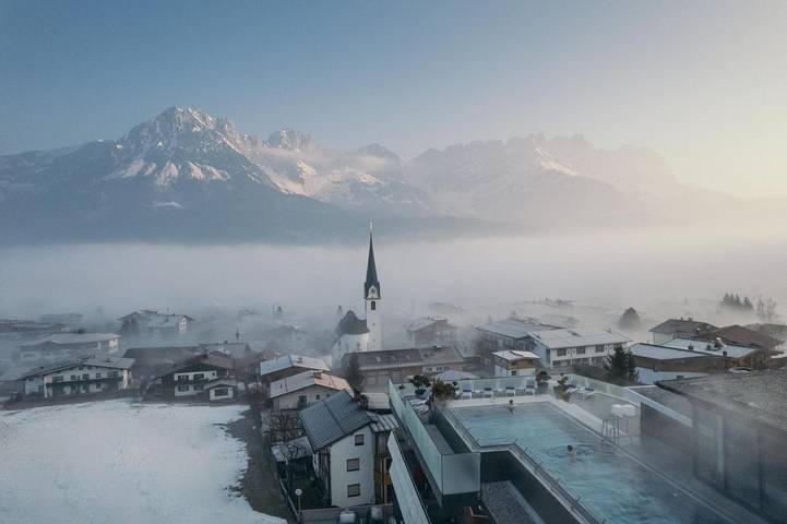 Hôtel pour 2 personnes, avec jardin et sauna ainsi que vue et piscine, animaux acceptés