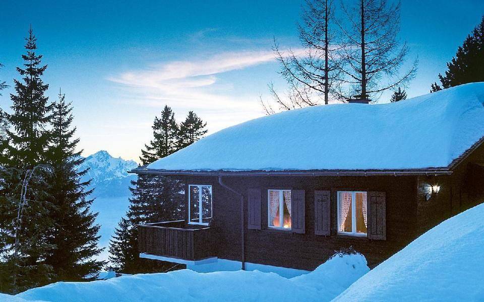 Ganze Ferienwohnung, Ferienchalet Rigirolle, 1. Etage mit Balkon in Vitznau, Vierwaldstättersee