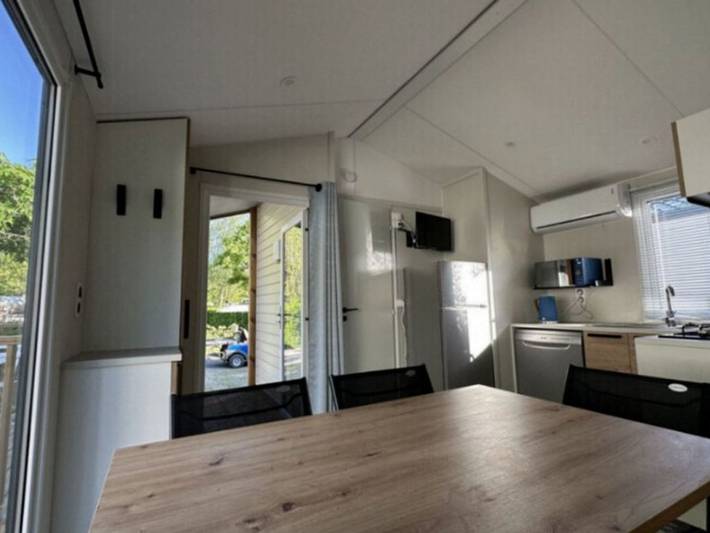 Mobil home pour 6 personnes, avec terrasse, animaux acceptés dans Office De Tourisme Challes Les Eaux - 3