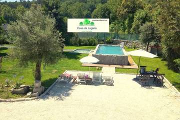 Gîte pour 4 personnes, avec piscine ainsi que jardin et balcon, animaux acceptés à Fafe