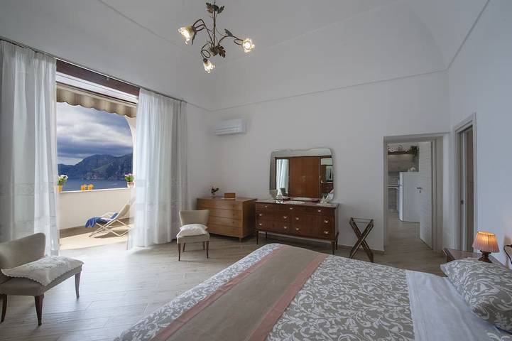 Ganze Wohnung, Casa Palma 2, wirtschaftliche, schöne Aussicht in Gavitella beach, Praiano