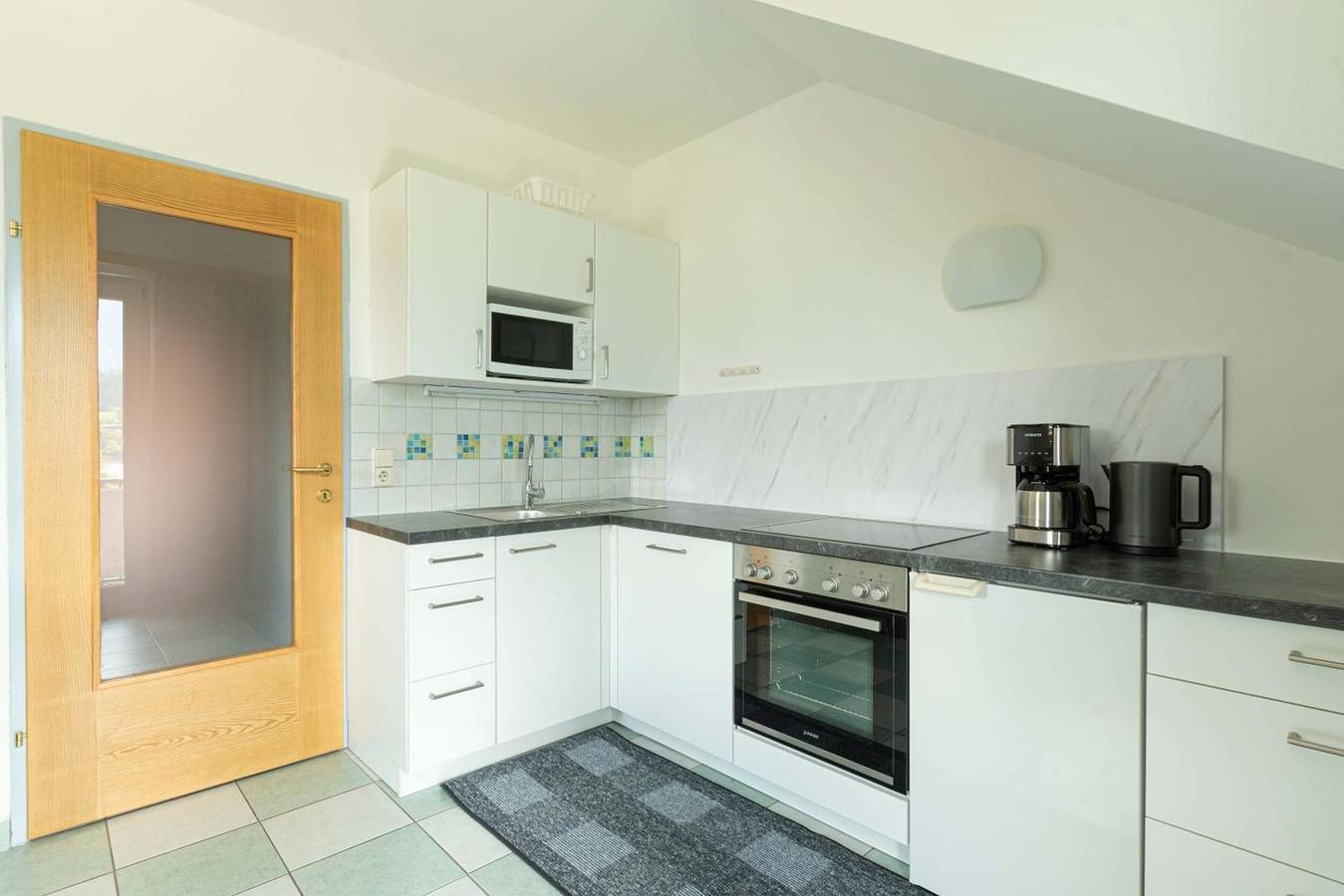 Ganze Wohnung, Apartment 'Isabelle - Kamille' mit Seeblick, Balkon und Wlan in Hermagor, Hermagor-Pressegger See