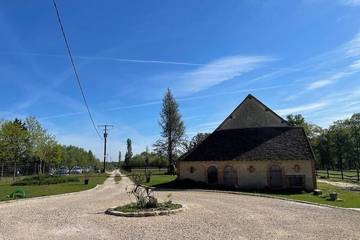 Gîte pour 3 personnes, avec jacuzzi ainsi que jardin et terrasse à Lorris