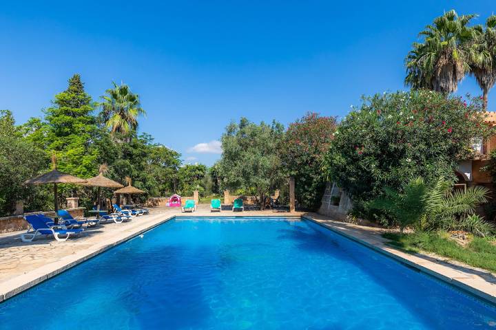 Entire studio, Charming Room Can Copet with Mountain View, Wi-Fi in Manacor, East Majorca