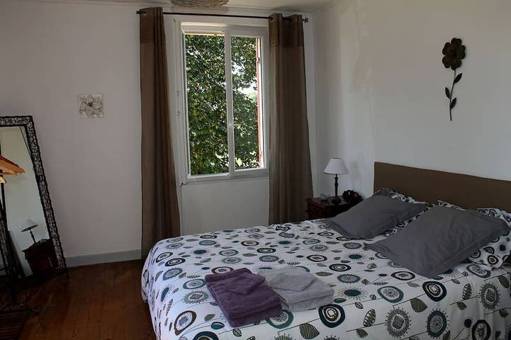 Location de vacances pour 6 personnes, avec jacuzzi et jardin à Thénac - 2
