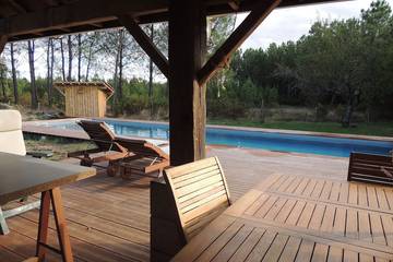 Location de vacances pour 15 personnes, avec jardin à Belin-Béliet